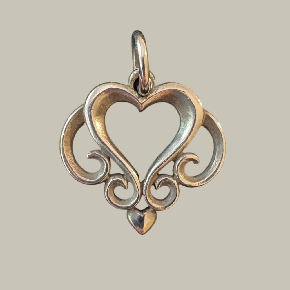 James Avery Sterling Silver Scrolled Ornate Heart Pendant 925 Charm Retired